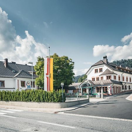 Das Salvator Iris Porsche Landhotel Фризах Екстериор снимка