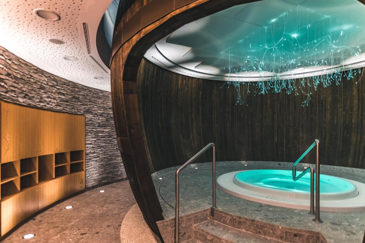 Das Salvator Iris Porsche Landhotel Фризах Екстериор снимка