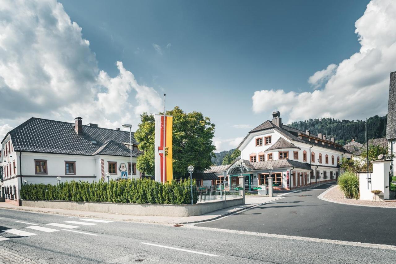 Das Salvator Iris Porsche Landhotel Фризах Екстериор снимка